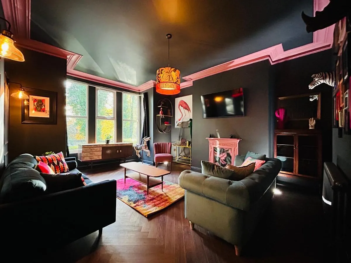 Park Mount Residences - Boutique 1 Bedroom Apartment In Leeds With Free Parking 0*, 利兹