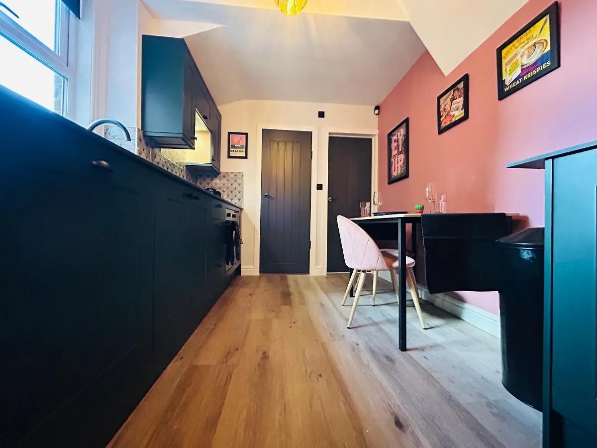 Park Mount Residences - Boutique 1 Bedroom Apartment In Leeds With Free Parking 0*, Λιντς